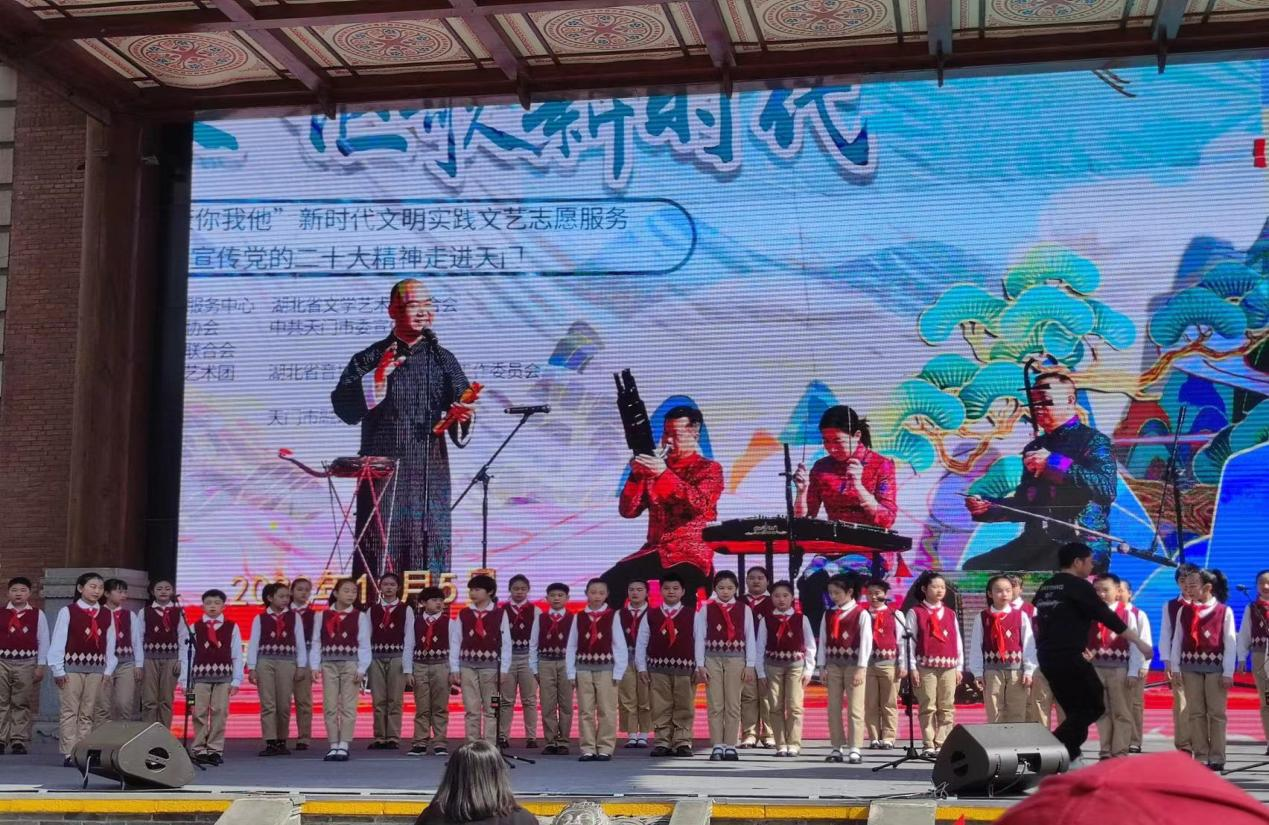 雷锋月系列活动之文艺演出显形象 弘扬雷锋美三月 雷锋月系列活动之文艺演出显形象 弘扬雷锋美三月